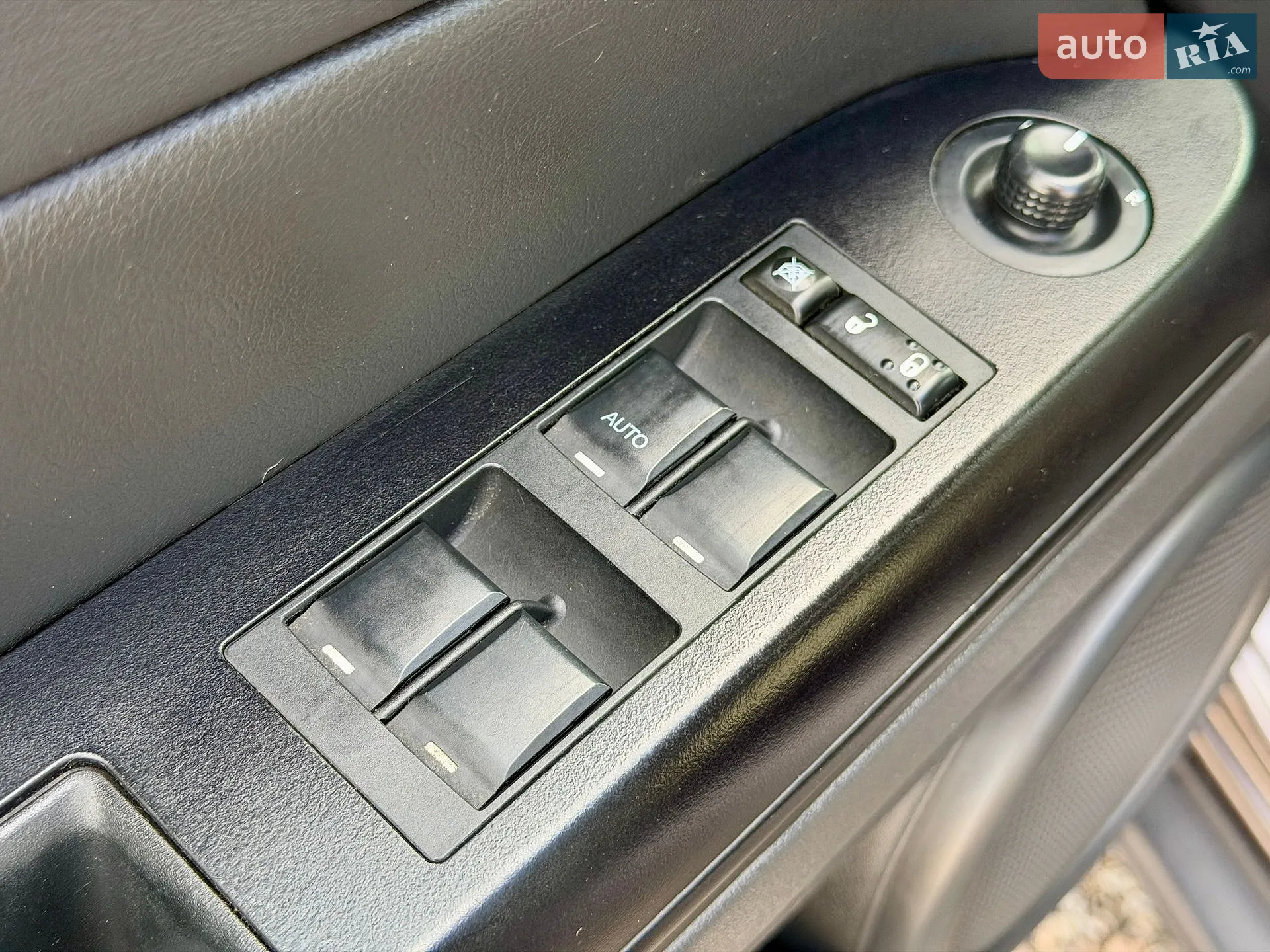 2016 Jeep Liberty (Patriot) - мініатюра 17