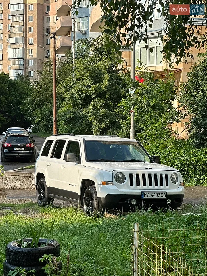 2016 Jeep Liberty (Patriot) - мініатюра 11