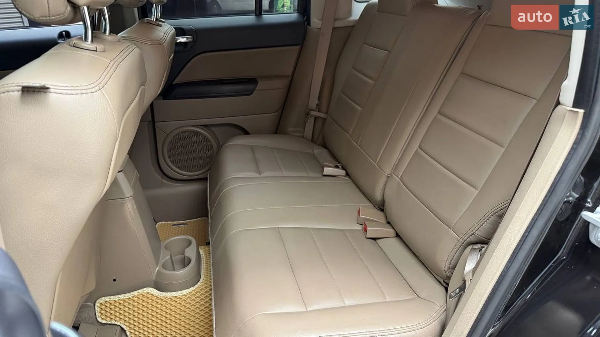 2015 Jeep Liberty (Patriot) - мініатюра 12