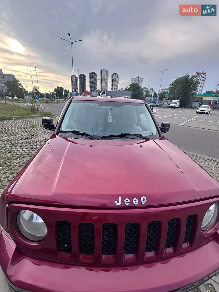 2016 Jeep Liberty (Patriot) - мініатюра 15