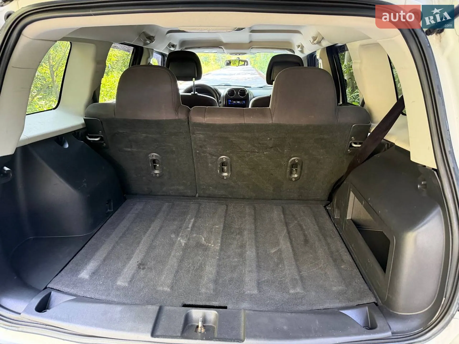 2013 Jeep Liberty (Patriot) - мініатюра 17