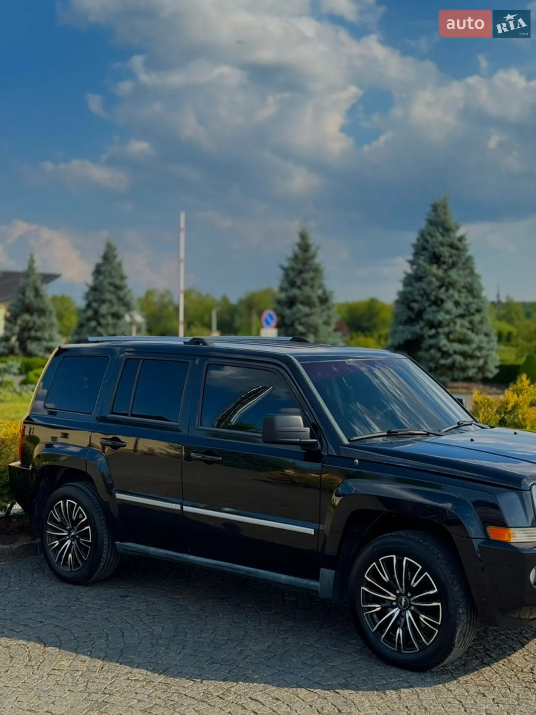 2010 Jeep Liberty (Patriot) - мініатюра 12