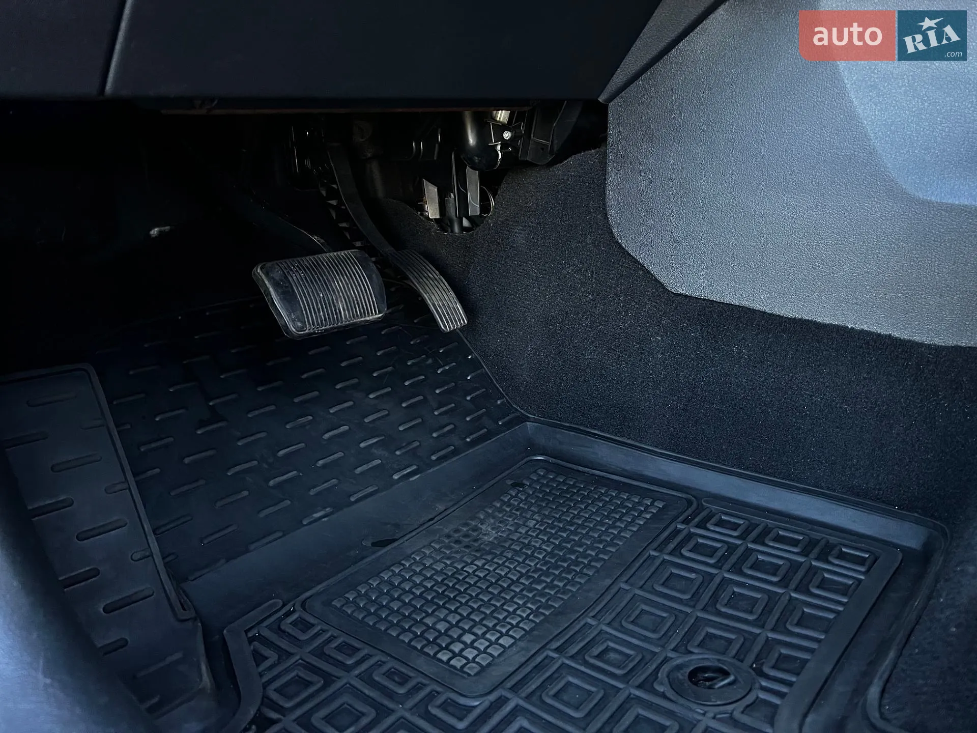 2010 Jeep Liberty (Patriot) - мініатюра 8