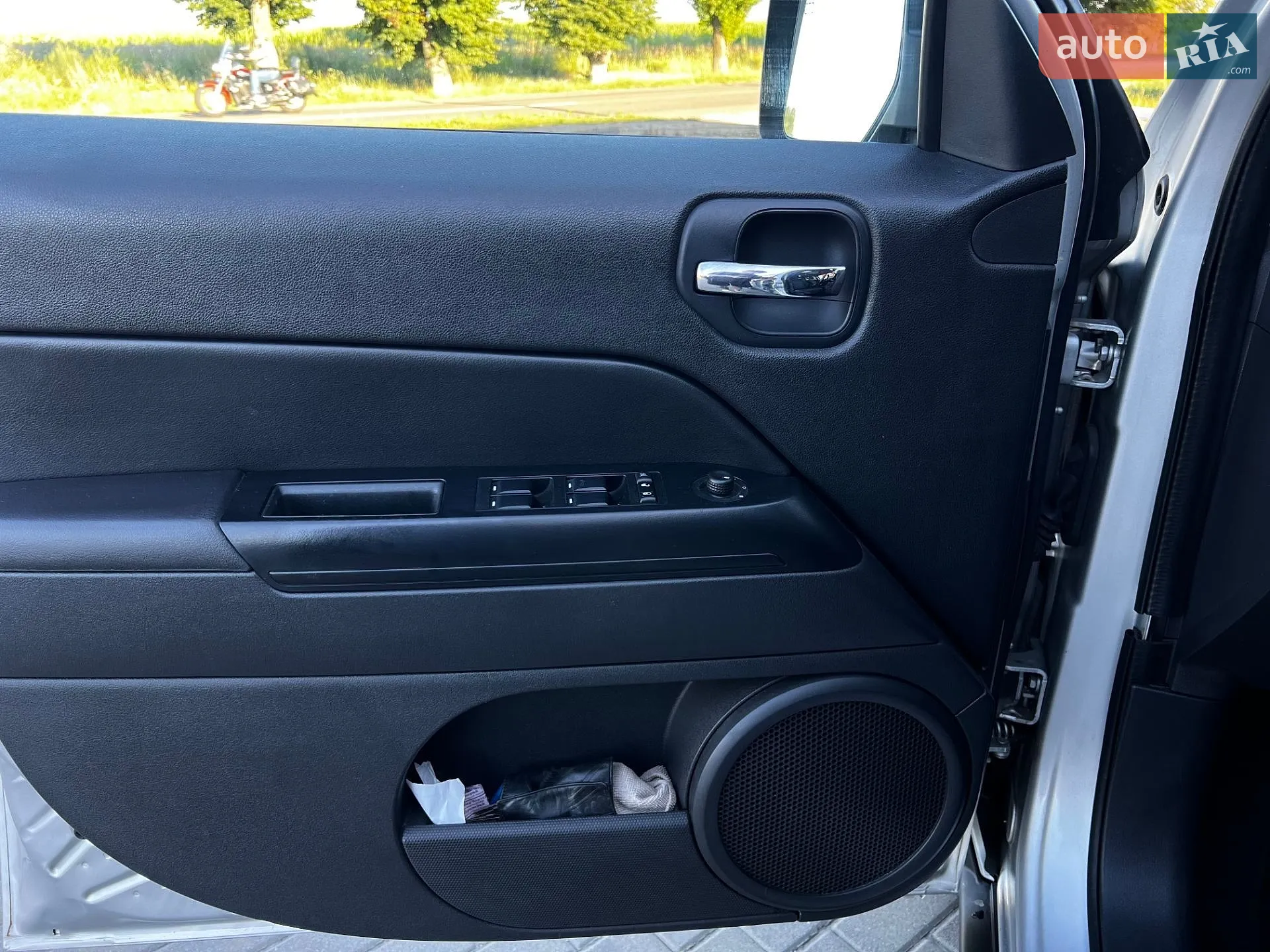 2010 Jeep Liberty (Patriot) - мініатюра 11