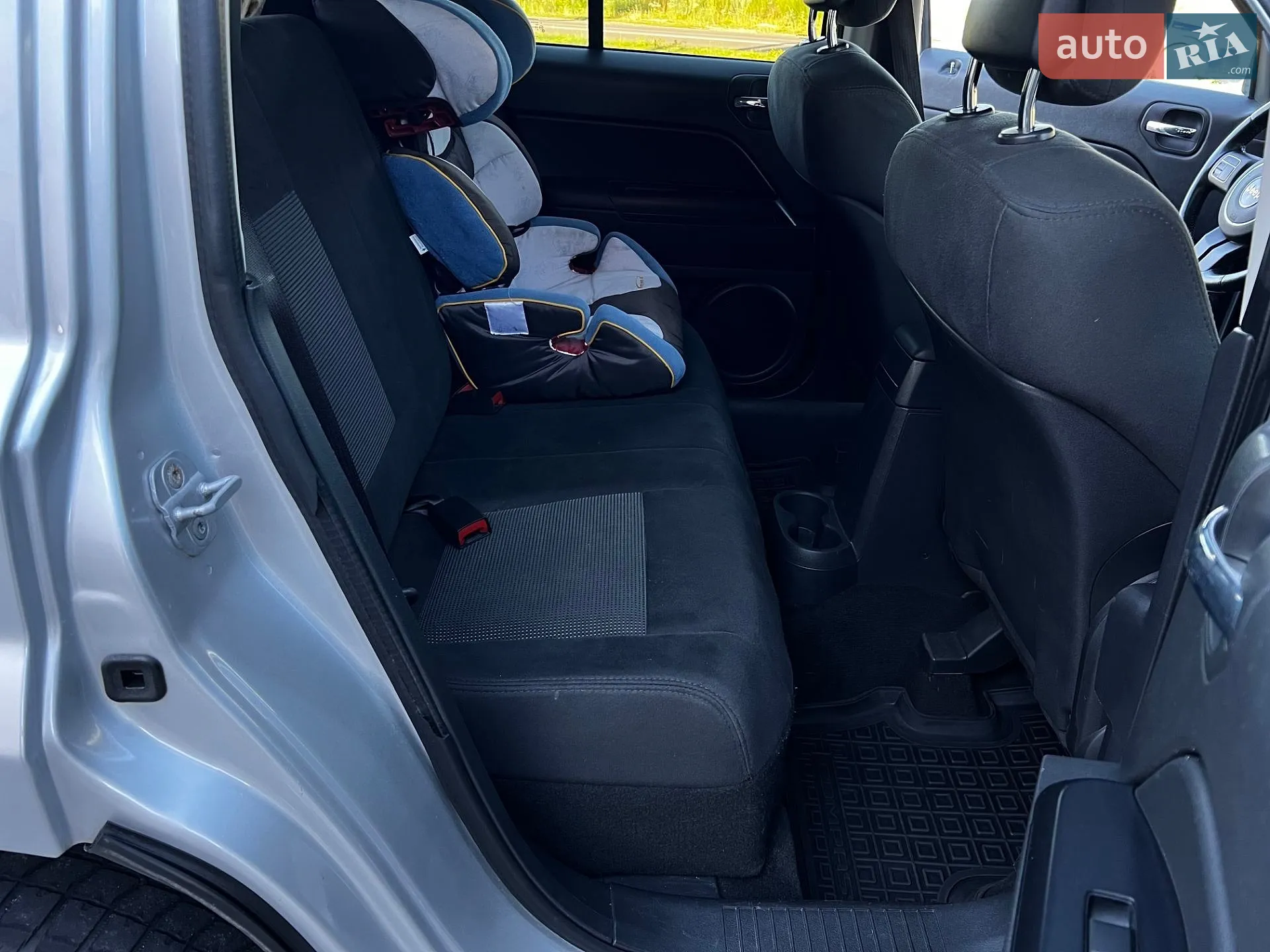 2010 Jeep Liberty (Patriot) - мініатюра 15