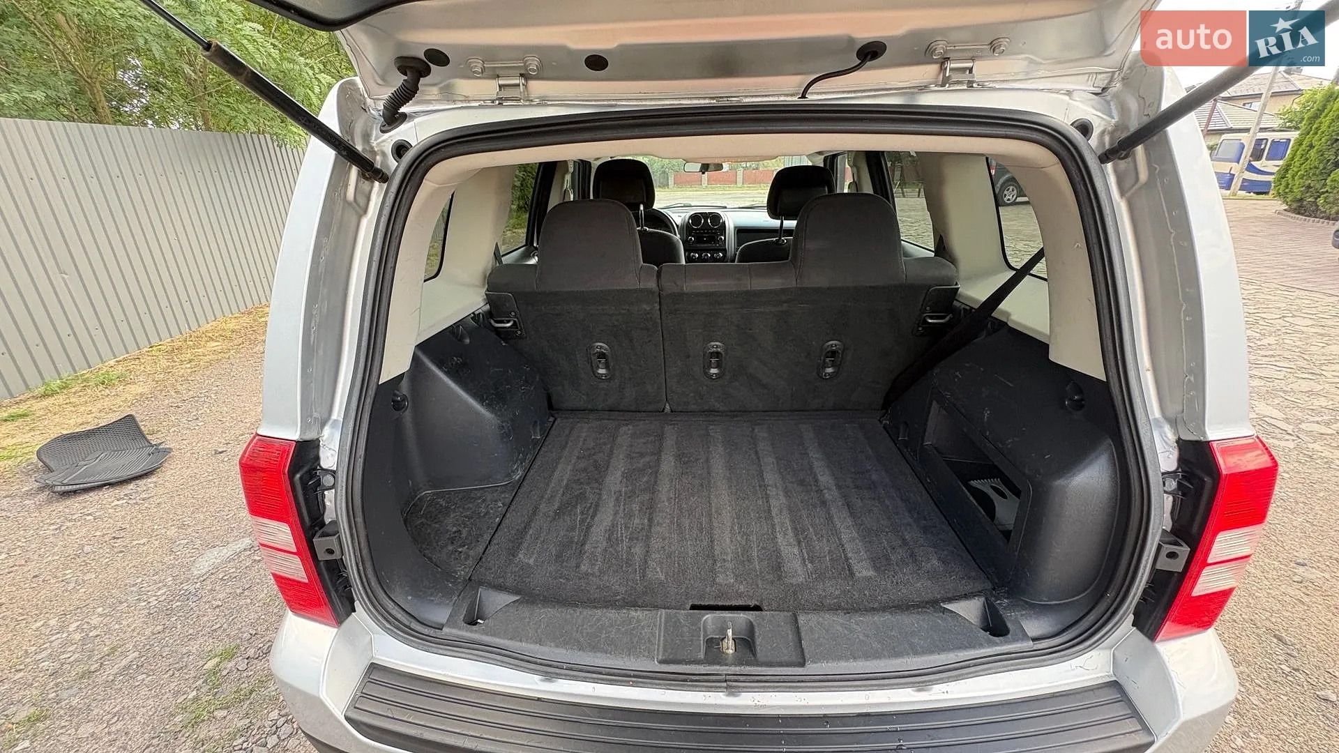 2011 Jeep Liberty (Patriot) - мініатюра 8