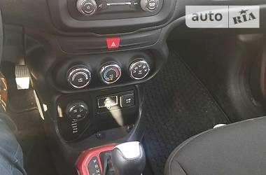 Внедорожник / Кроссовер Jeep Renegade 2016 в Полтаве