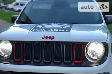 Позашляховик / Кросовер Jeep Renegade 2015 в Мукачевому