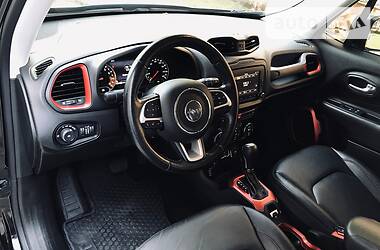 Внедорожник / Кроссовер Jeep Renegade 2017 в 