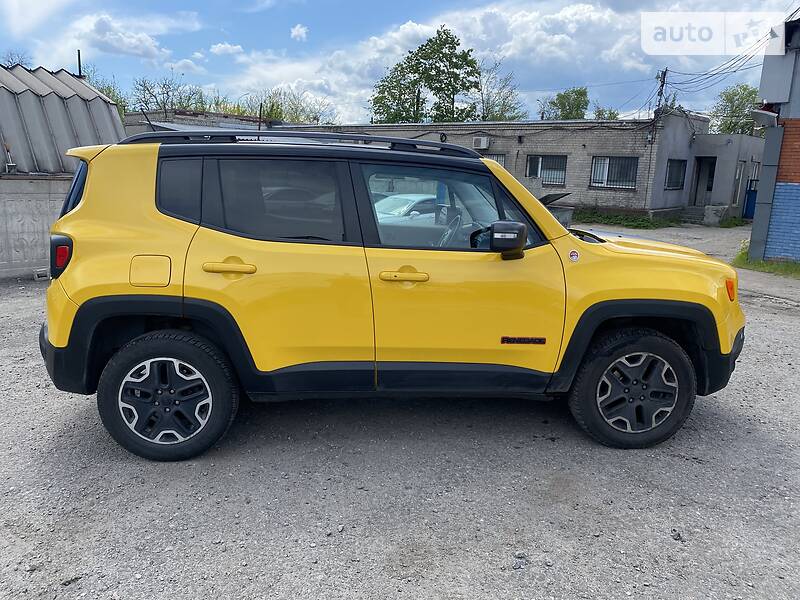 Позашляховик / Кросовер Jeep Renegade 2015 в Дніпрі