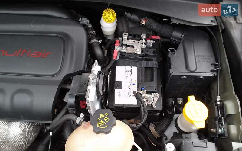 Позашляховик / Кросовер Jeep Renegade 2015 в Полтаві