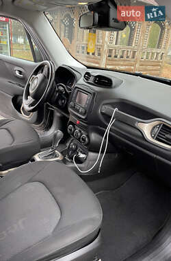 Внедорожник / Кроссовер Jeep Renegade 2017 в Черновцах