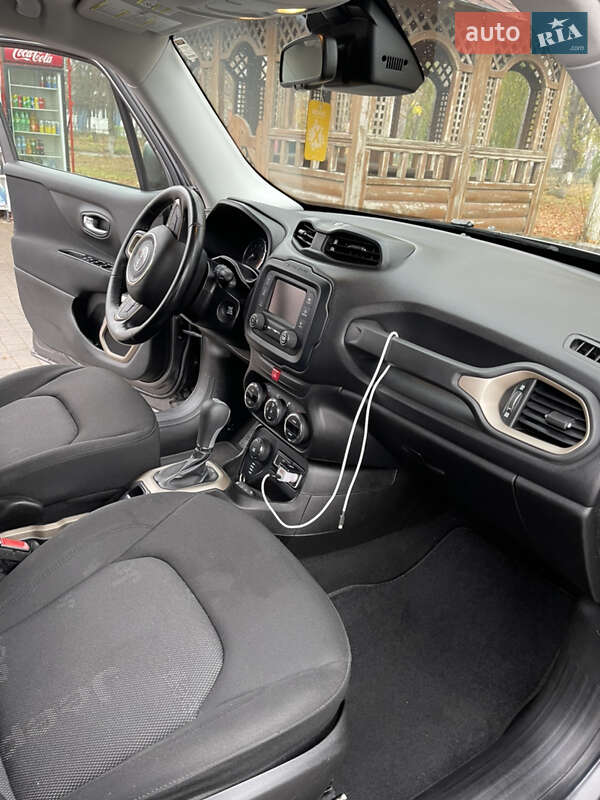 Внедорожник / Кроссовер Jeep Renegade 2017 в Черновцах