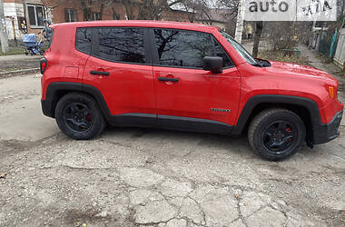 Позашляховик / Кросовер Jeep Renegade 2015 в Дніпрі