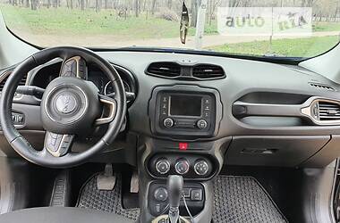 Внедорожник / Кроссовер Jeep Renegade 2016 в Кропивницком