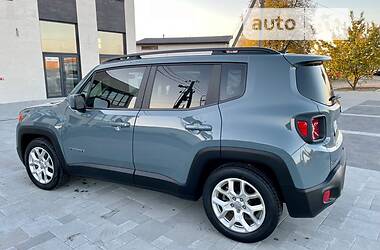 Внедорожник / Кроссовер Jeep Renegade 2017 в Ивано-Франковске