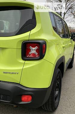 Внедорожник / Кроссовер Jeep Renegade 2018 в 