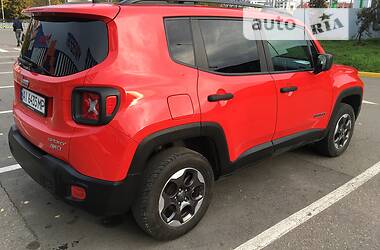 Внедорожник / Кроссовер Jeep Renegade 2017 в Ужгороде