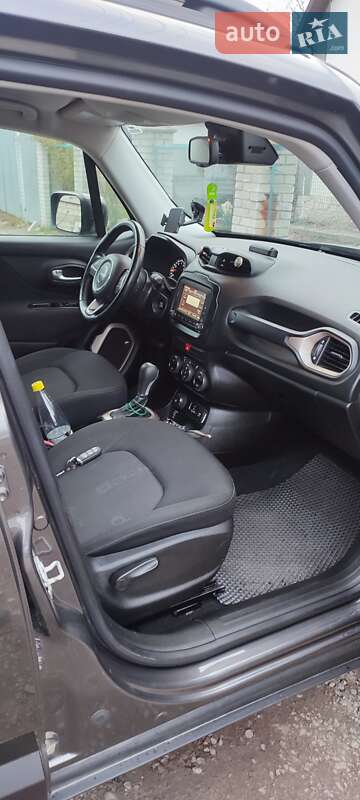 Позашляховик / Кросовер Jeep Renegade 2017 в Києві