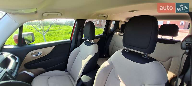 Позашляховик / Кросовер Jeep Renegade 2015 в Харкові