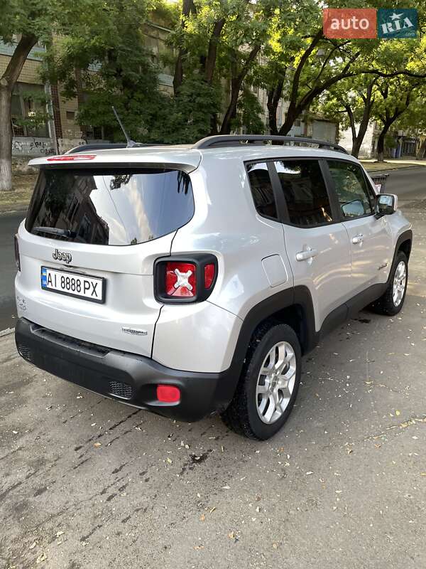 Внедорожник / Кроссовер Jeep Renegade 2016 в Киеве