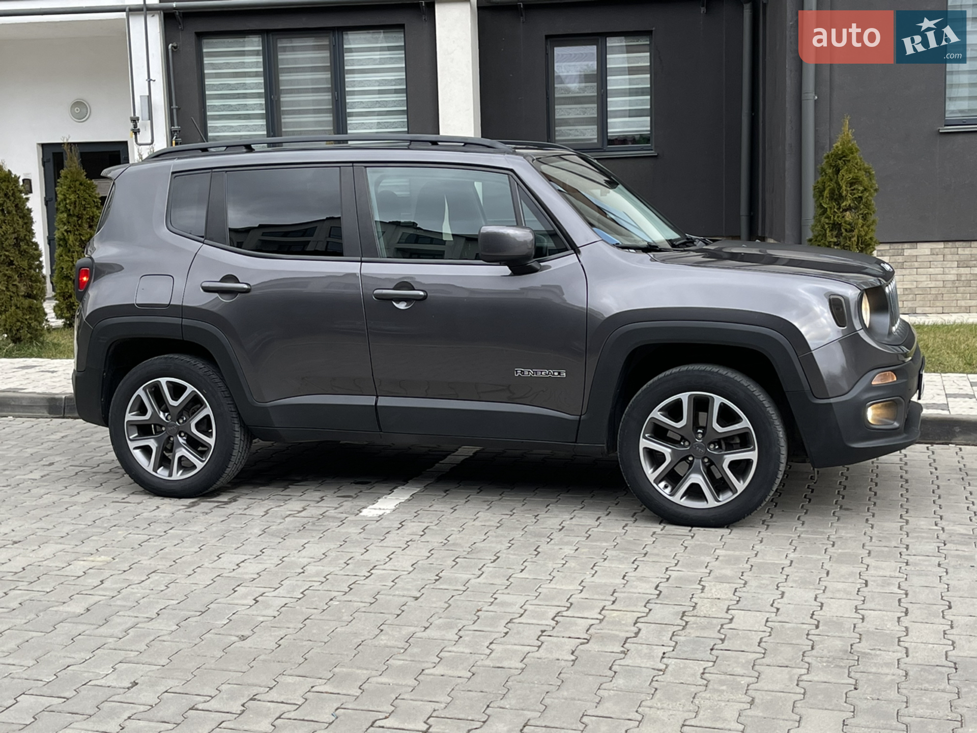 2017 Jeep Renegade - мініатюра 9