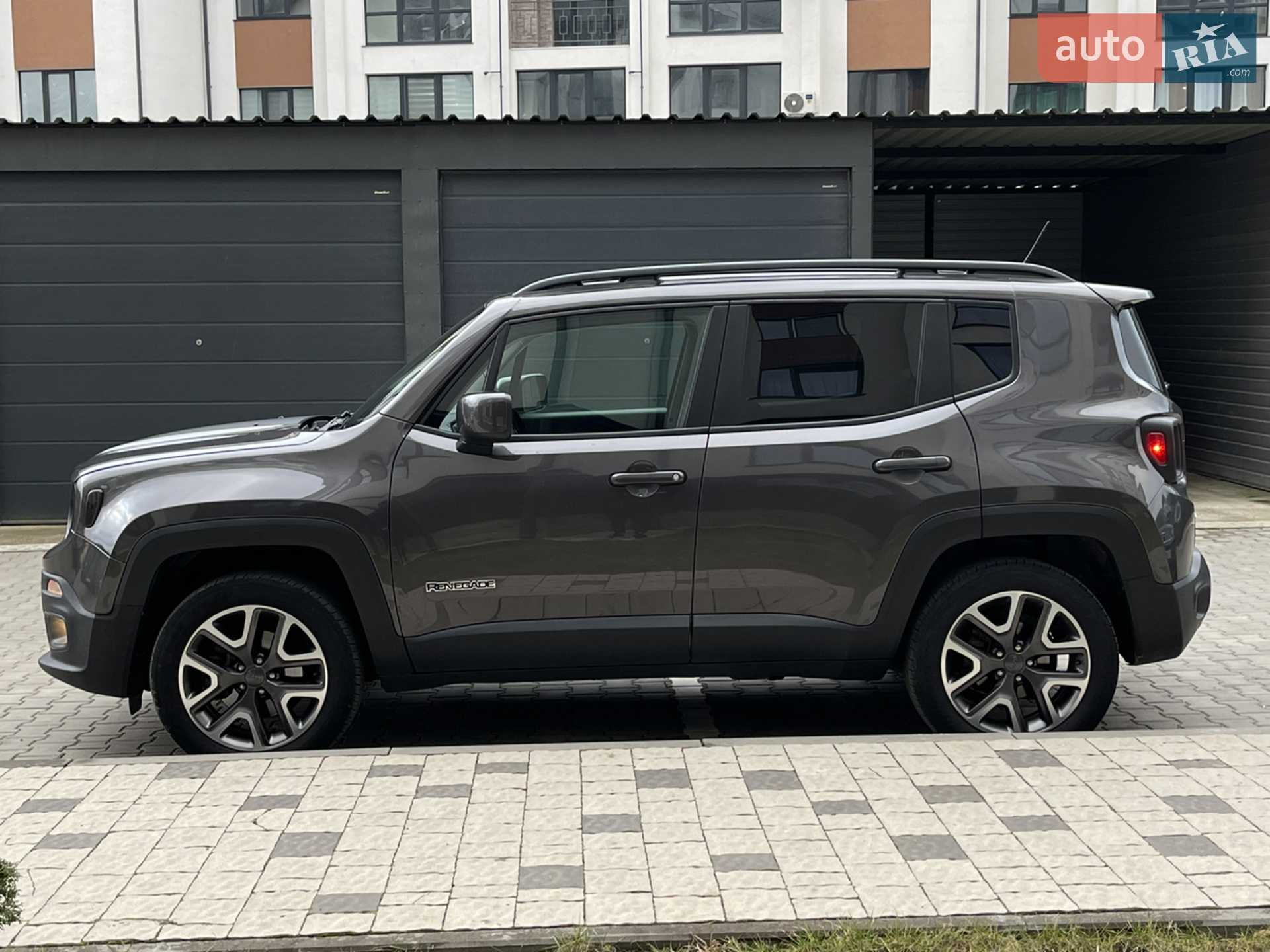 2017 Jeep Renegade - мініатюра 15