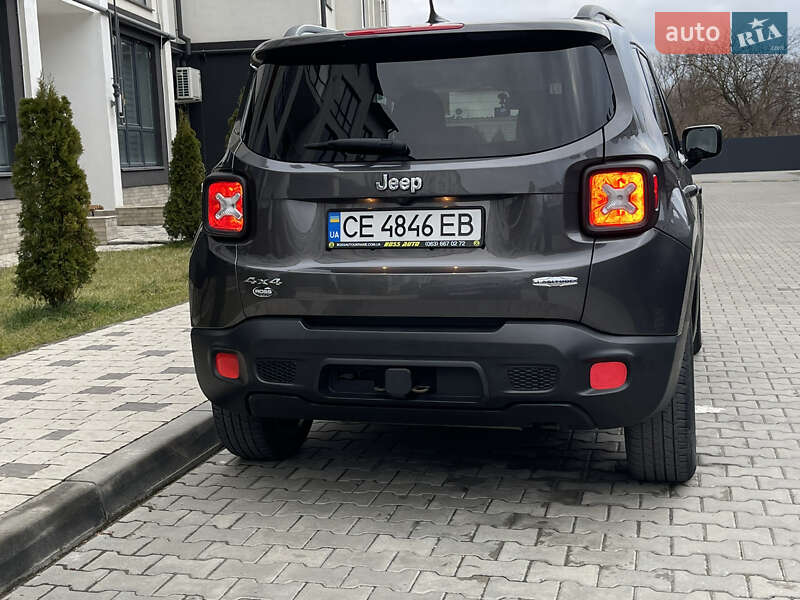 Внедорожник / Кроссовер Jeep Renegade 2017 в Черновцах
