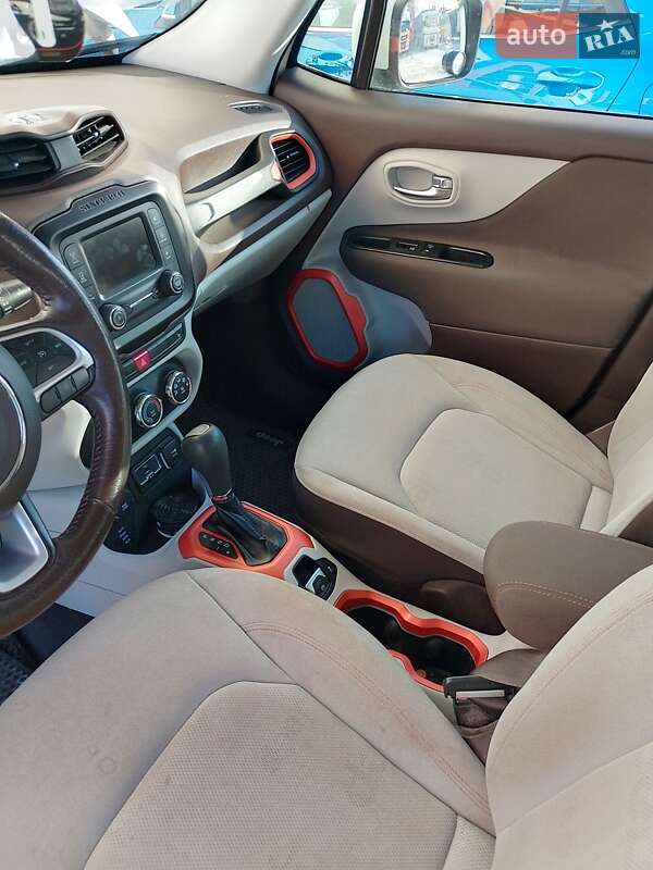 Внедорожник / Кроссовер Jeep Renegade 2015 в Борисполе
