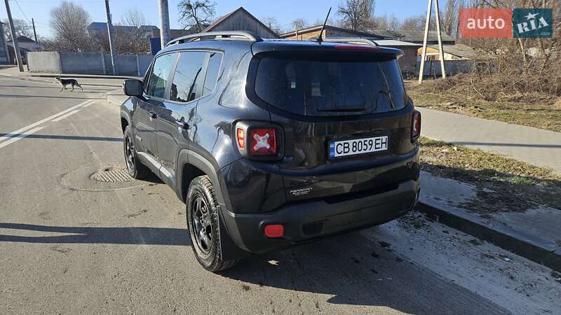 Внедорожник / Кроссовер Jeep Renegade 2016 в Чернигове