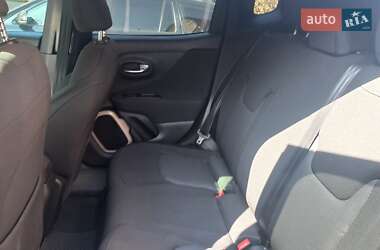 Внедорожник / Кроссовер Jeep Renegade 2017 в 