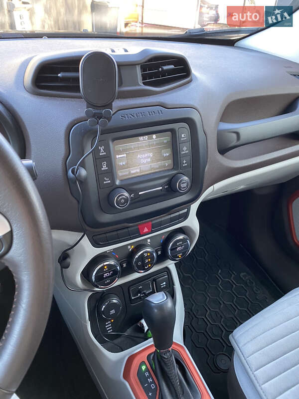 Позашляховик / Кросовер Jeep Renegade 2015 в Києві