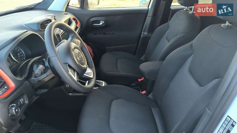 Внедорожник / Кроссовер Jeep Renegade 2018 в Смеле