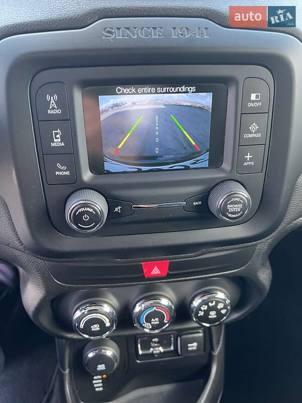 Внедорожник / Кроссовер Jeep Renegade 2016 в Ровно