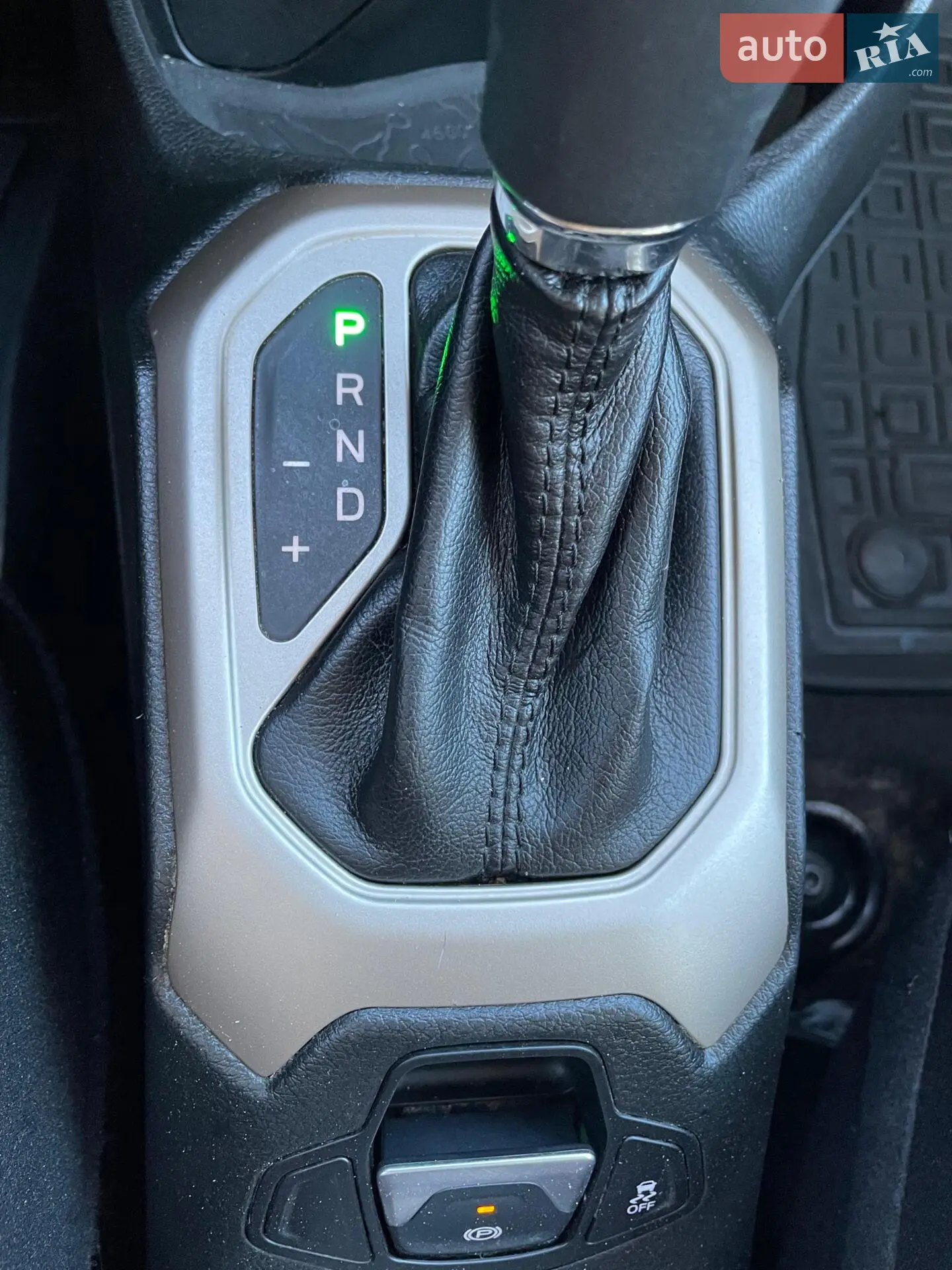 2015 Jeep Renegade - мініатюра 19