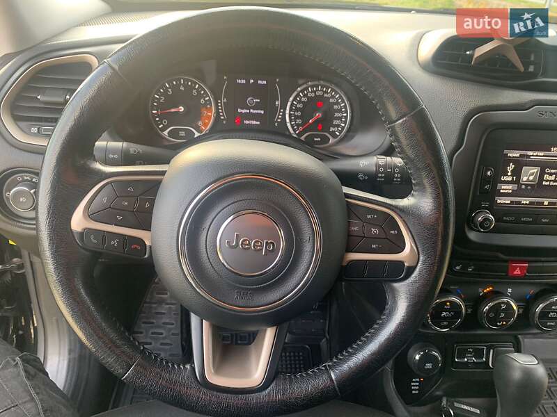 Позашляховик / Кросовер Jeep Renegade 2015 в Чернівцях