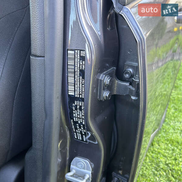 Позашляховик / Кросовер Jeep Renegade 2019 в Яремчі