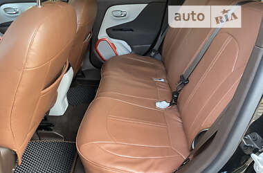 Внедорожник / Кроссовер Jeep Renegade 2015 в 