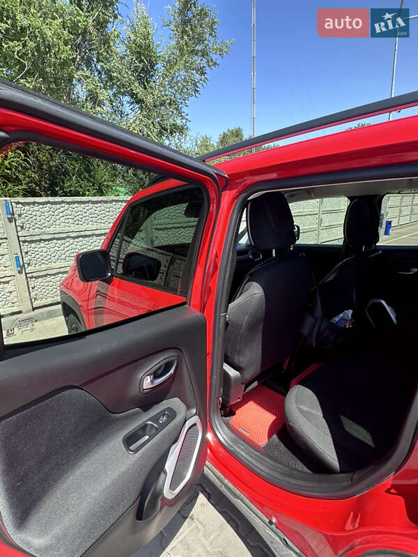 Внедорожник / Кроссовер Jeep Renegade 2018 в Кривом Роге