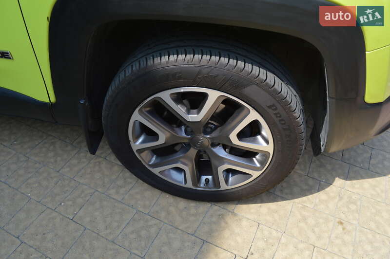 Позашляховик / Кросовер Jeep Renegade 2017 в Львові