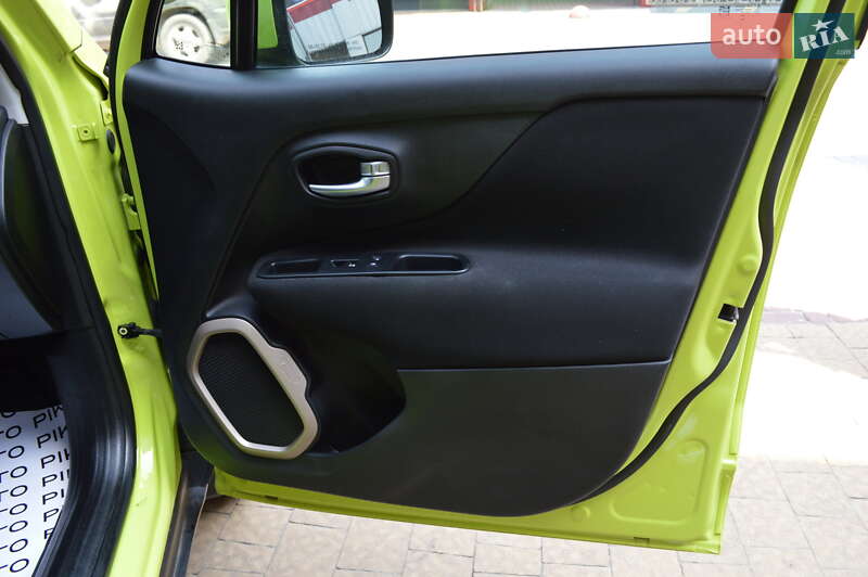 Позашляховик / Кросовер Jeep Renegade 2017 в Львові