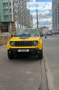 Позашляховик / Кросовер Jeep Renegade 2015 в Києві