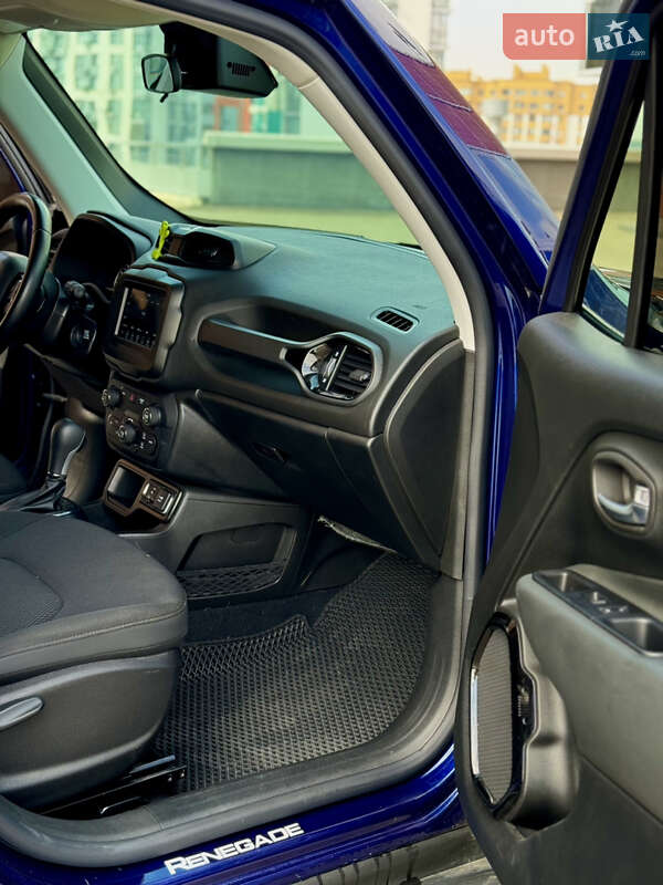 Позашляховик / Кросовер Jeep Renegade 2020 в Вишневому