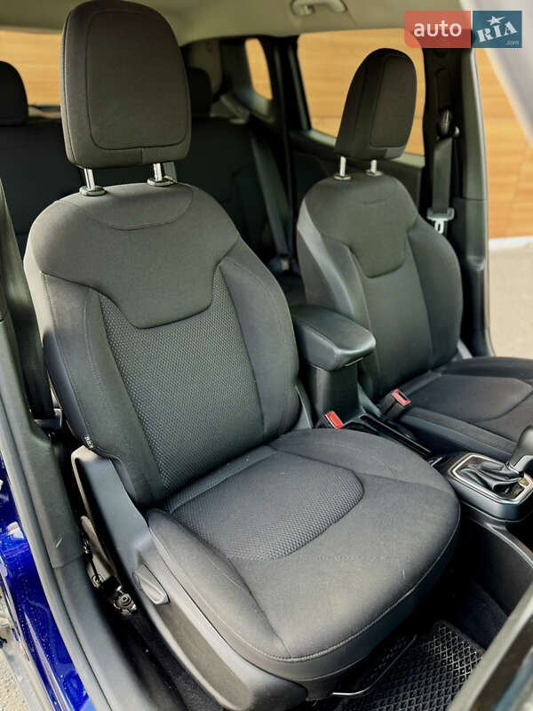 Позашляховик / Кросовер Jeep Renegade 2020 в Вишневому