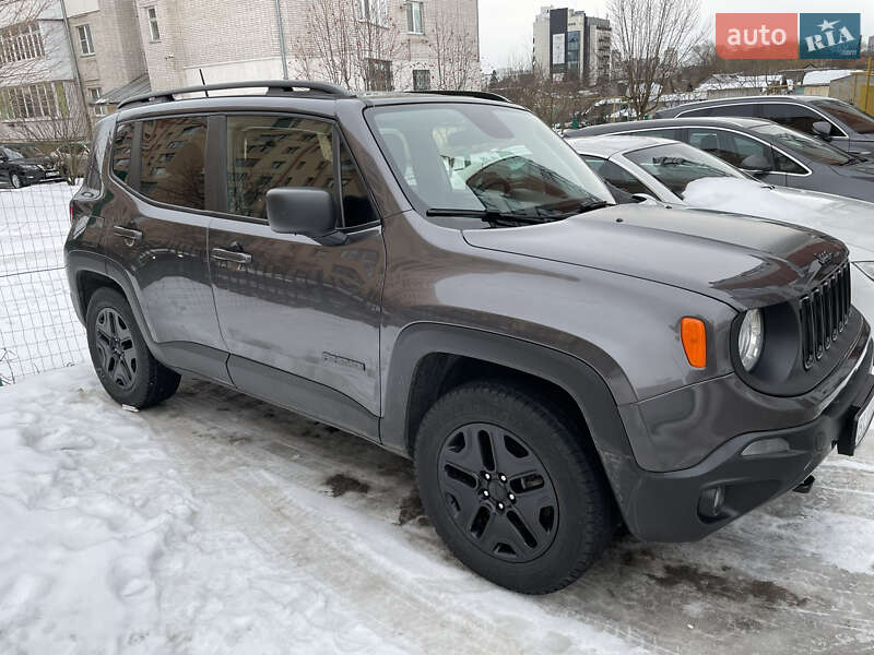 Внедорожник / Кроссовер Jeep Renegade 2018 в Хмельницком
