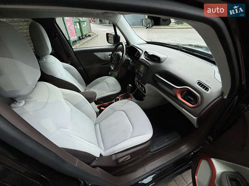 Внедорожник / Кроссовер Jeep Renegade 2015 в Киеве фото 9 Внедорожник / Кроссовер Jeep Renegade 2015 в Киеве