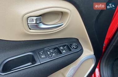 Позашляховик / Кросовер Jeep Renegade 2015 в Одесі