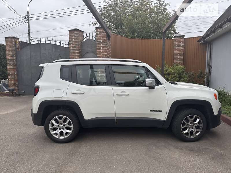 Позашляховик / Кросовер Jeep Renegade 2016 в Києві