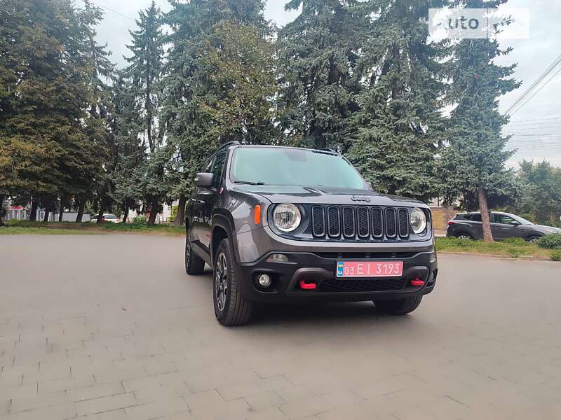 Позашляховик / Кросовер Jeep Renegade 2016 в Дубні