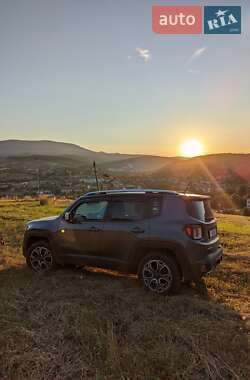 Внедорожник / Кроссовер Jeep Renegade 2016 в Киеве